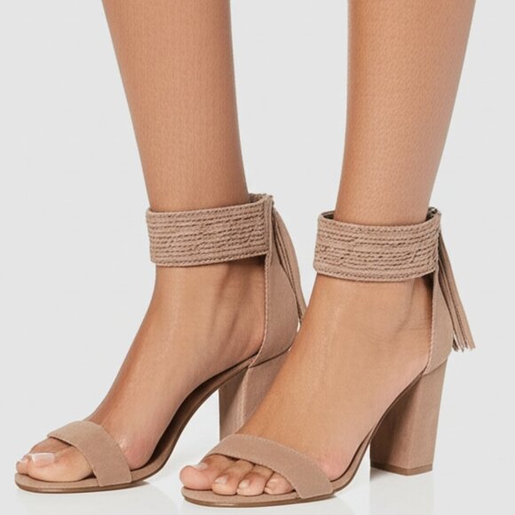 BCBGeneration Calizi Sandals Size 8.5M Suede Leather Block Heel Open Toe Fringe - Picture 1 of 10